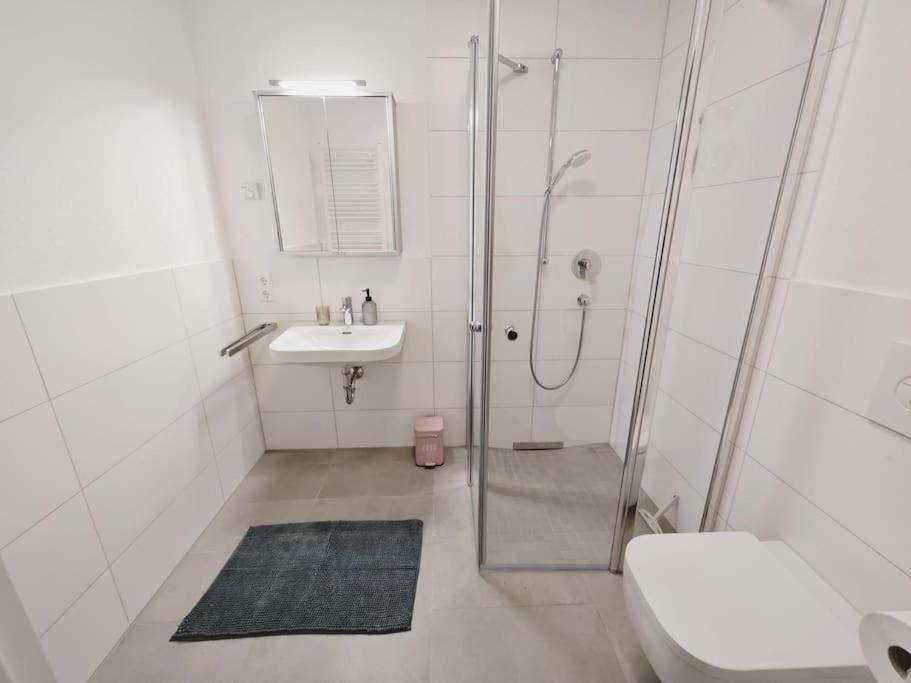 Ticasa Wave-Zentral-Outlet-Aufzug-Stylisch-Unique Μέτσινγκεν Εξωτερικό φωτογραφία