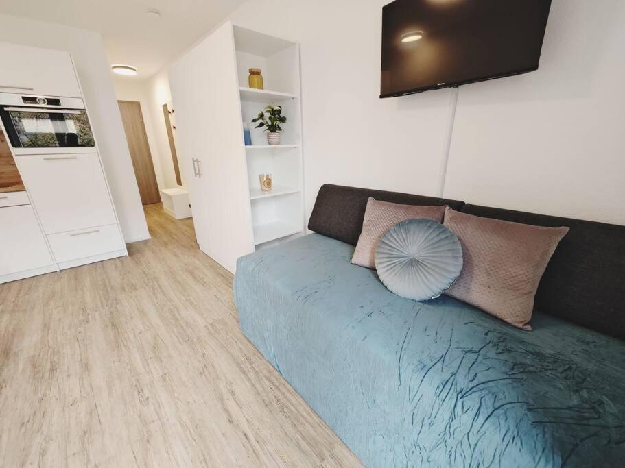 Ticasa Wave-Zentral-Outlet-Aufzug-Stylisch-Unique Μέτσινγκεν Εξωτερικό φωτογραφία